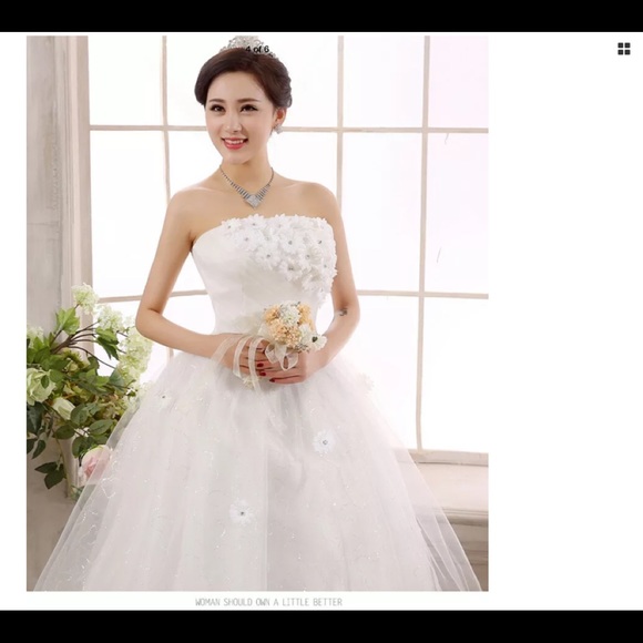 NWT beautiful princess style wedding dress - Picture 8 of 8